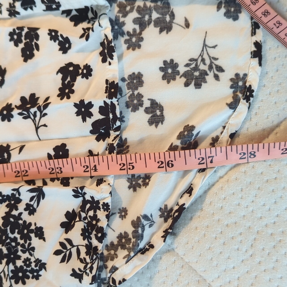 Flowy blouse - Picture 6 of 7